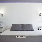 Alhambra - Adults Only Pensión 4*