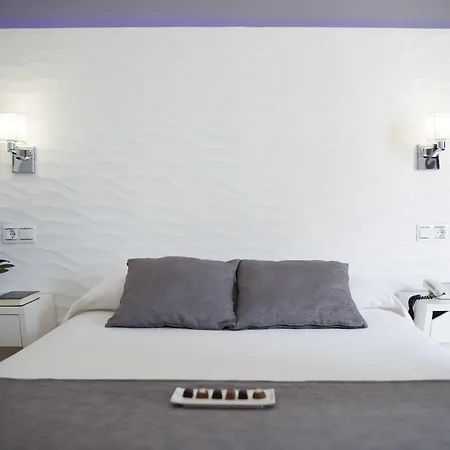 Alhambra - Adults Only Πανσιόν 4*