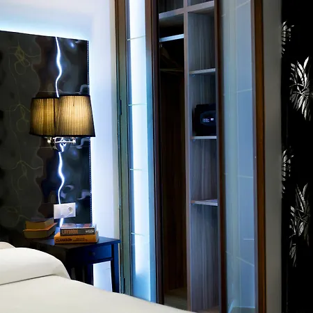 Alhambra - Adults Only 2*