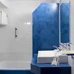 Alhambra - Adults Only נרחה