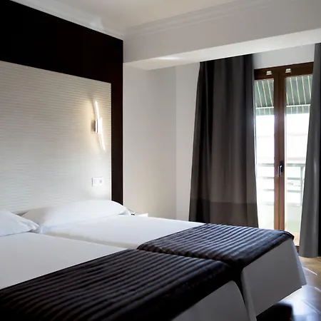 Alhambra - Adults Only Nerja