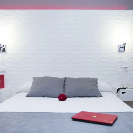 Alhambra - Adults Only Nerja