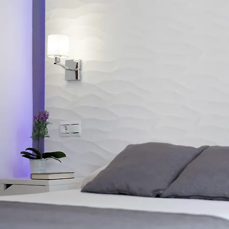 Alhambra - Adults Only 4*