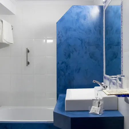 Alhambra - Adults Only Nerja