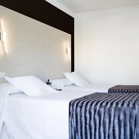 Alhambra - Adults Only Nerja