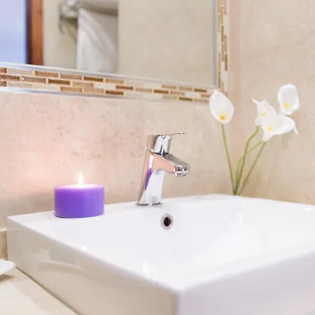 Alhambra - Adults Only Nerja