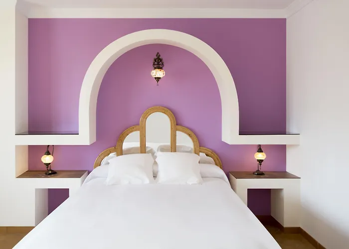 Alhambra - Adults Only Guest house