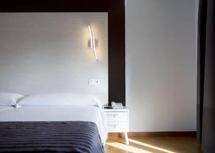 Alhambra - Adults Only Guest house