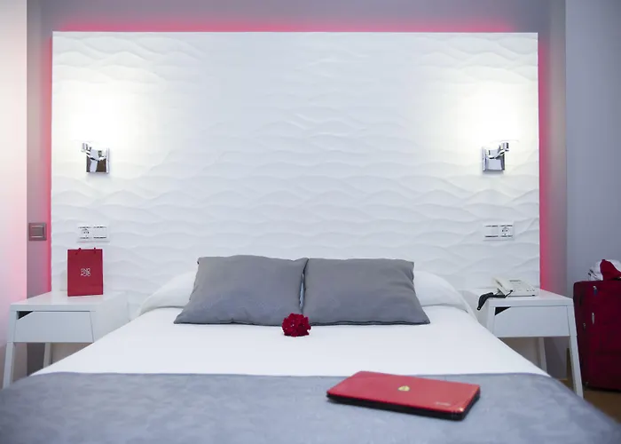 Alhambra - Adults Only Nerja