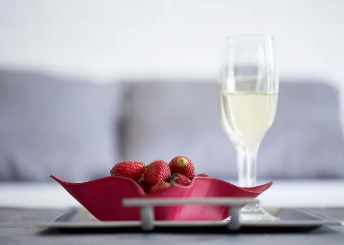 Alhambra - Adults Only Guest house