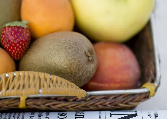 Alhambra - Adults Only 4*