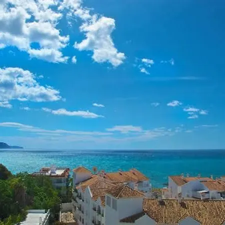 Alhambra - Adults Only 2*
