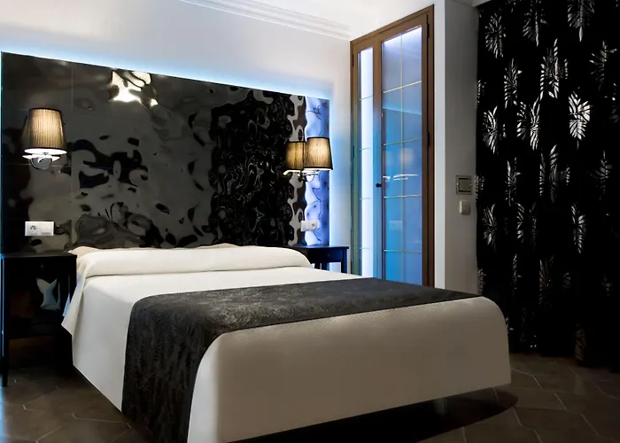 Alhambra - Adults Only Nerja