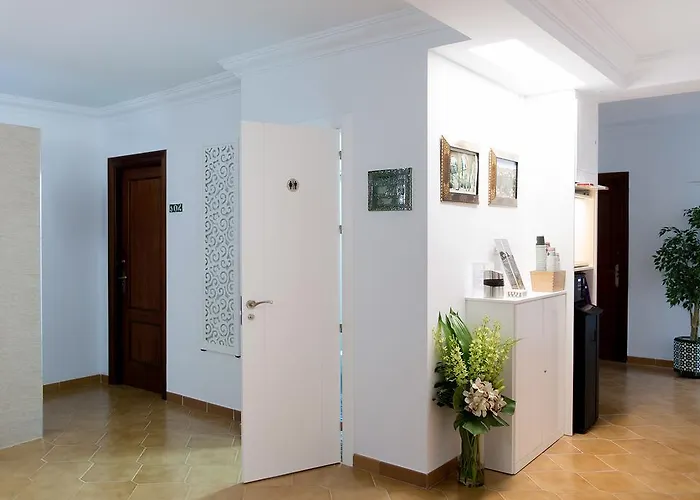 Gasthuis Alhambra - Adults Only Nerja