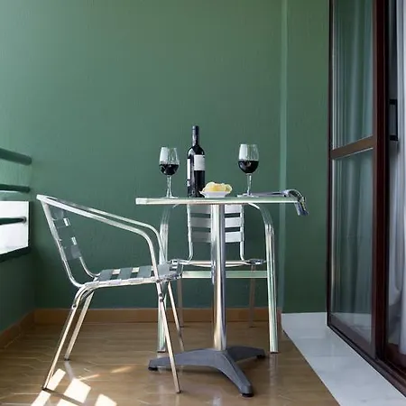 Alhambra - Adults Only 4*