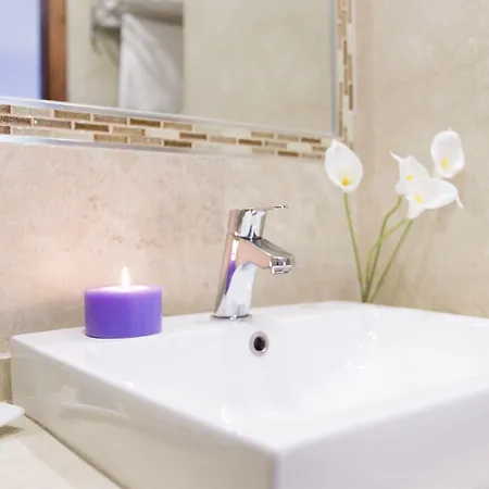 Alhambra - Adults Only Nerja