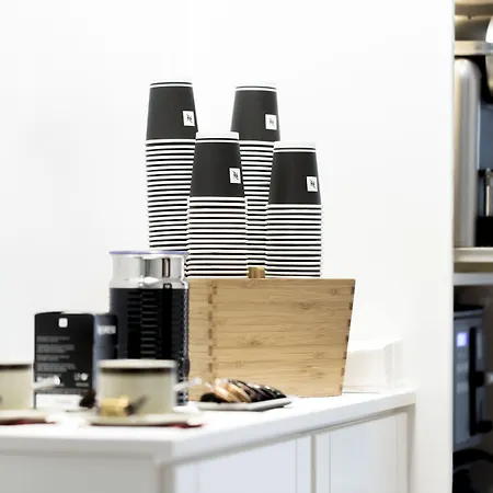 Alhambra - Adults Only 4*