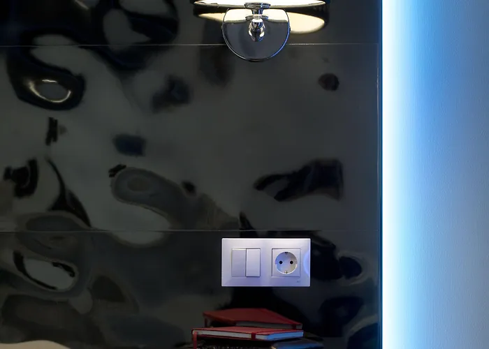 호스탈 알람브라 - 성인 전용 4*